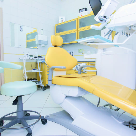 Профессорская стоматология 22 век